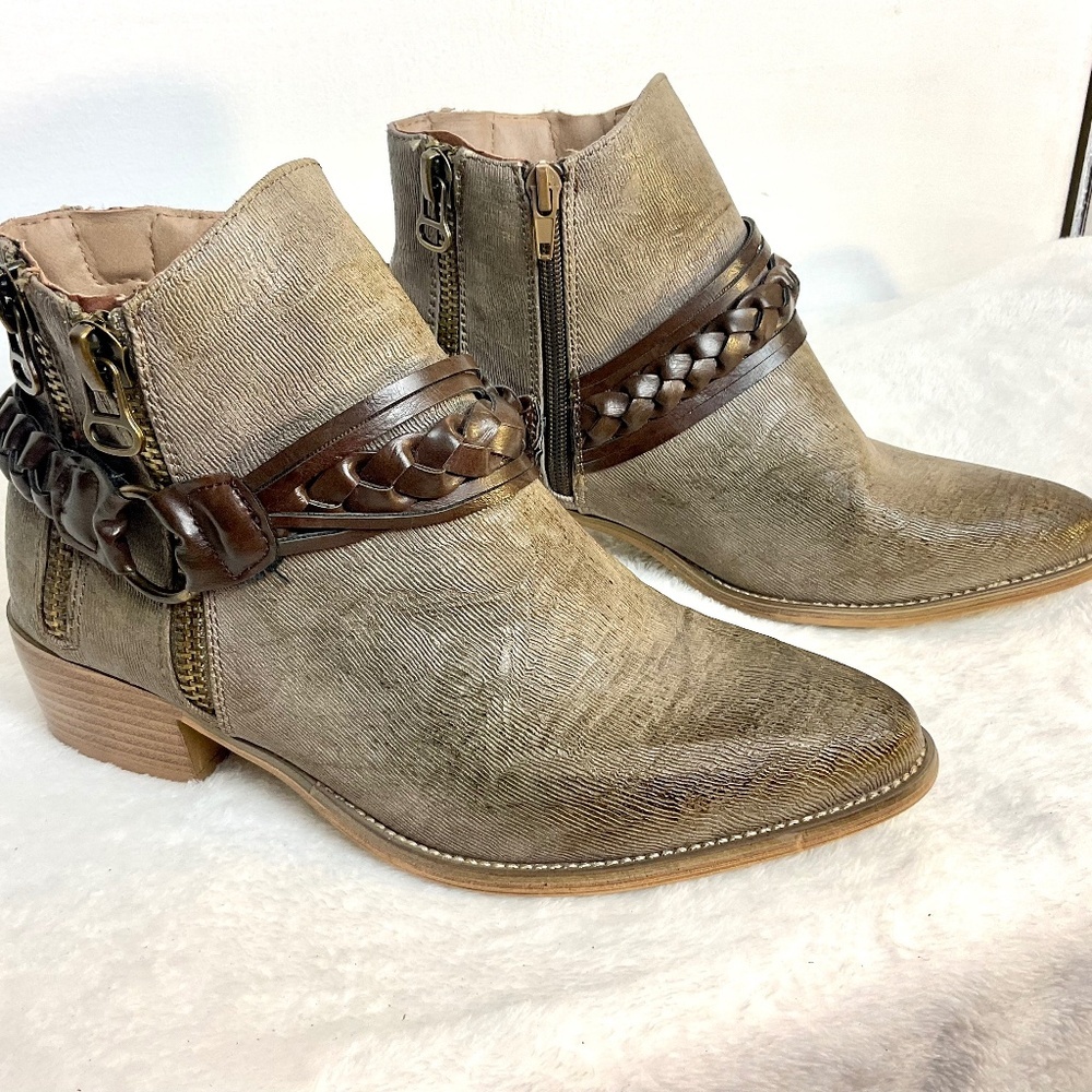 WOMANS CORKYS ANKLE BOOTS WITH BRAID DETAIL - Picture 5 of 13